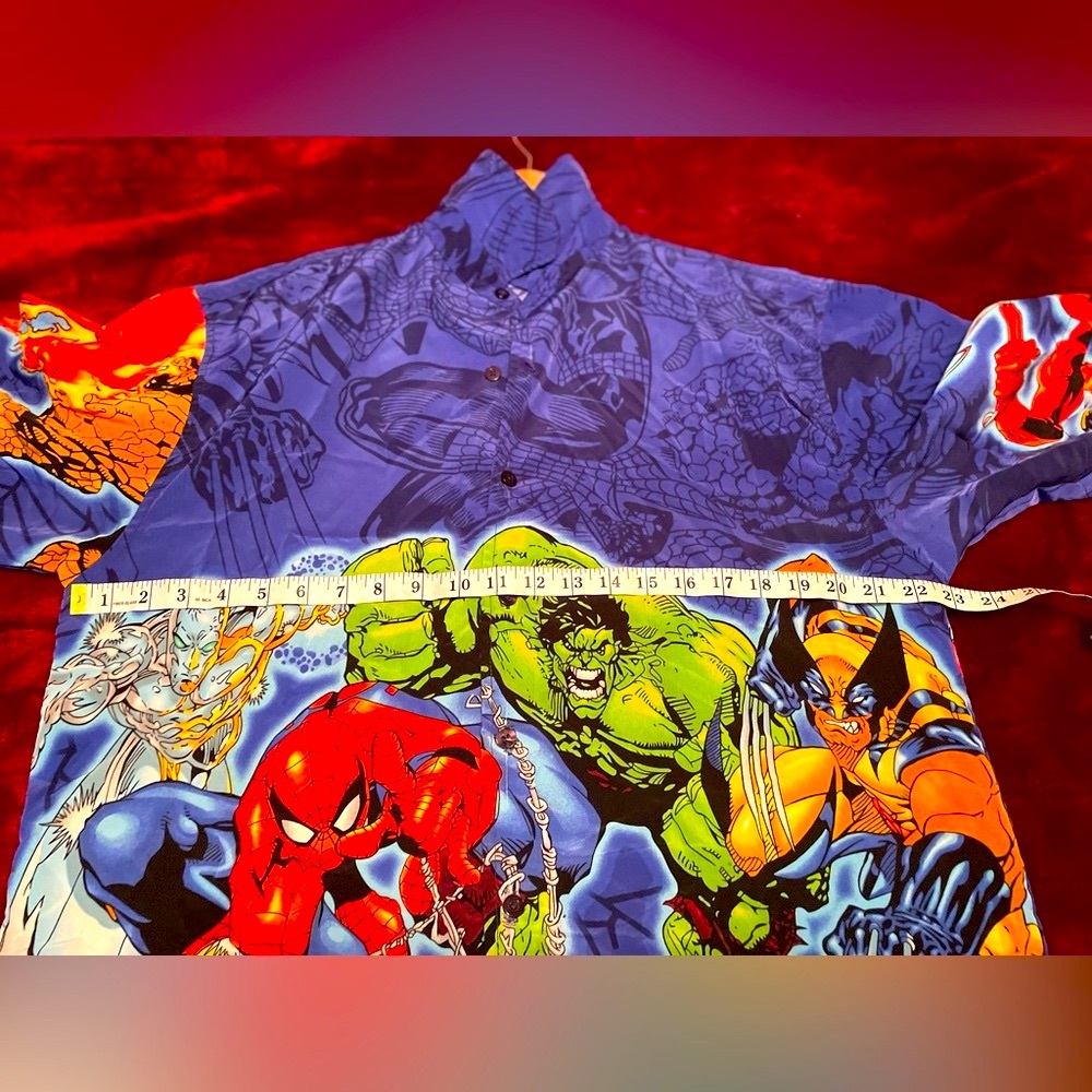 Vintage 2001 Marvel Comics men’s shirt size medium. Vintage, Rare, Collectible!